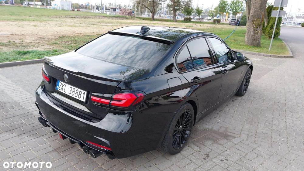 BMW Seria 3 328i xDrive Sport-Aut Luxury Line - 1