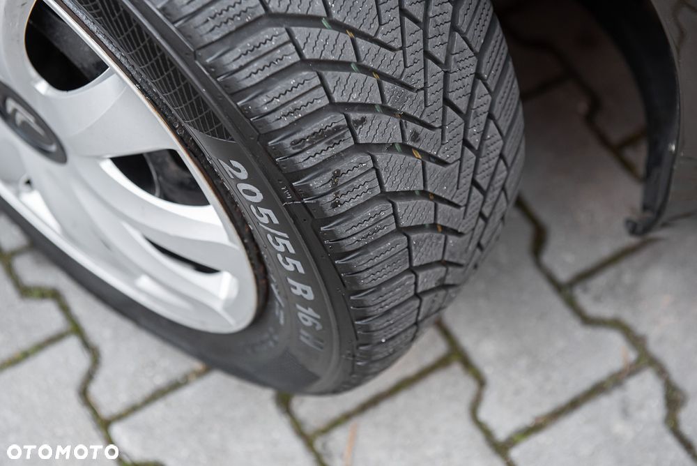 Citroën C4 HDi 90 Attraction - 27