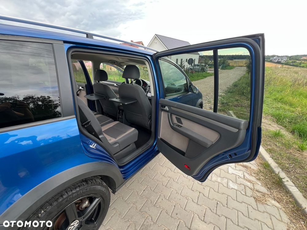 Volkswagen Touran - 7