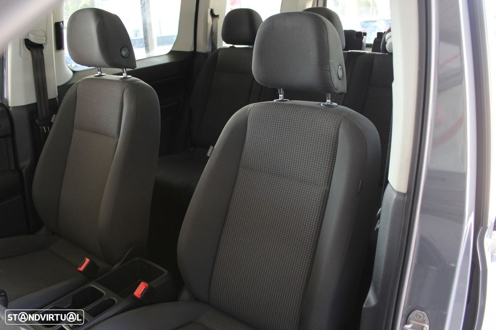 VW Caddy - 17