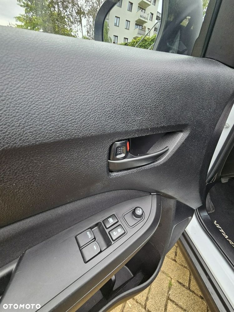 Suzuki Vitara - 13