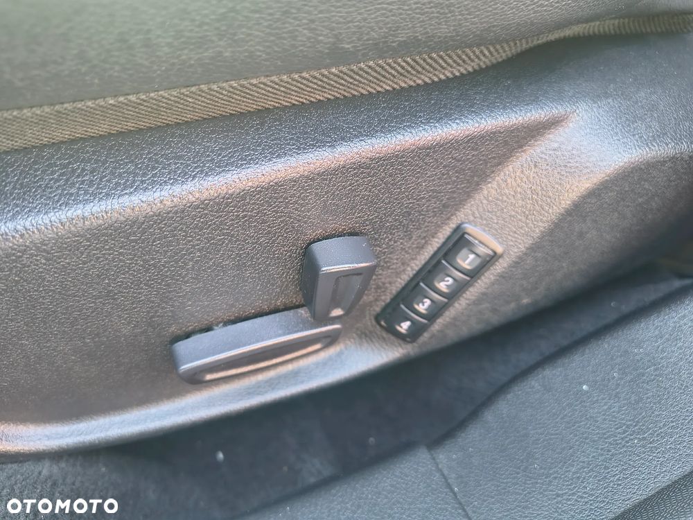 Ford Mondeo 2.0 EcoBoost Titanium S - 20