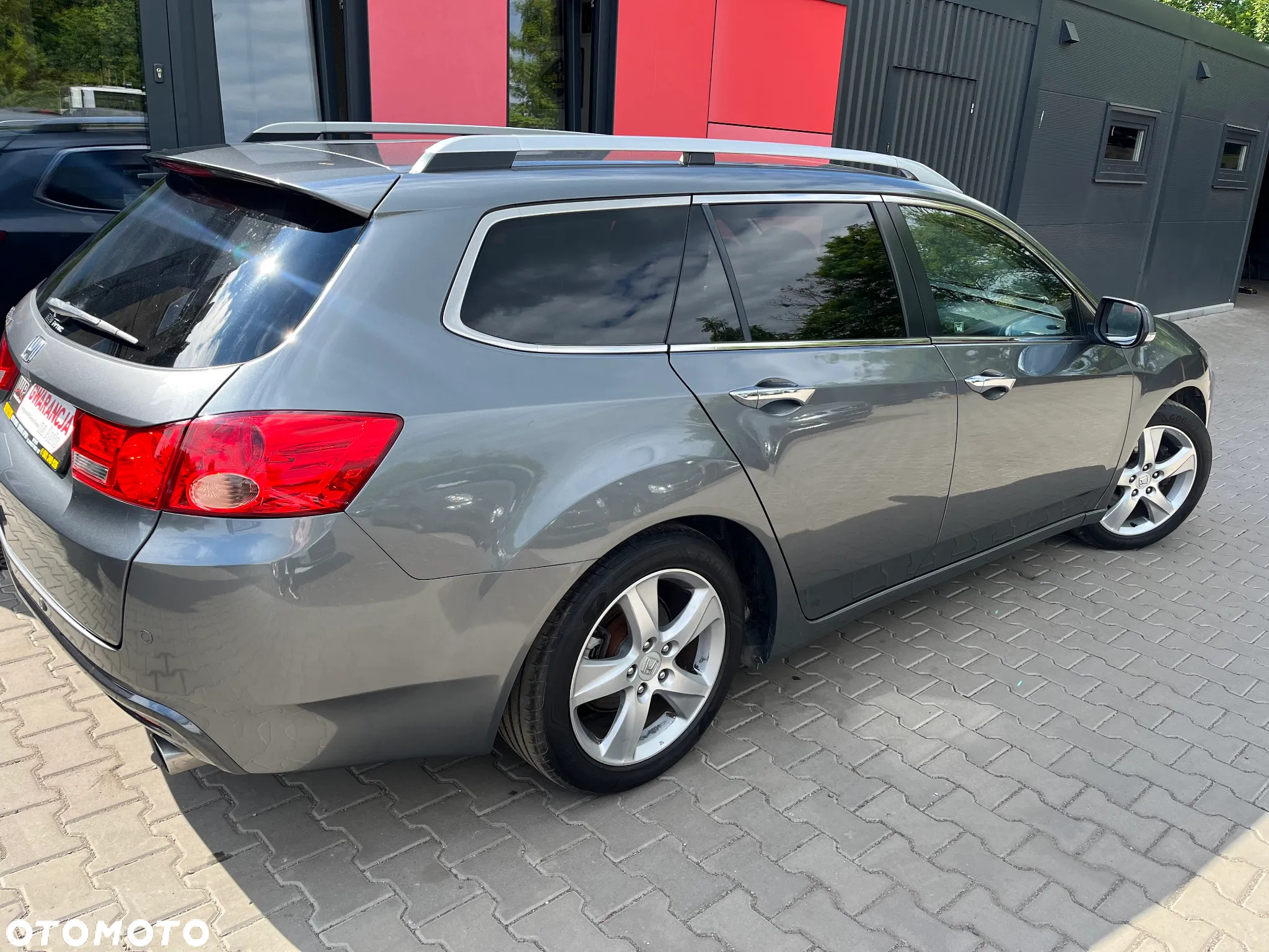 Honda Accord 2.0 Executive - 13