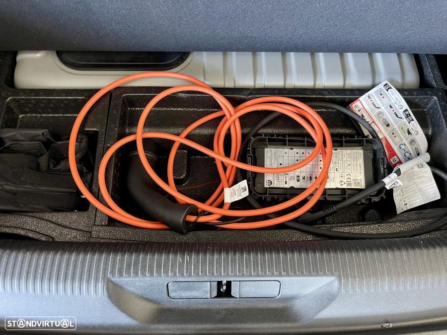 Peugeot 308 1.6 Hybrid GT Pack e-EAT8 - 36