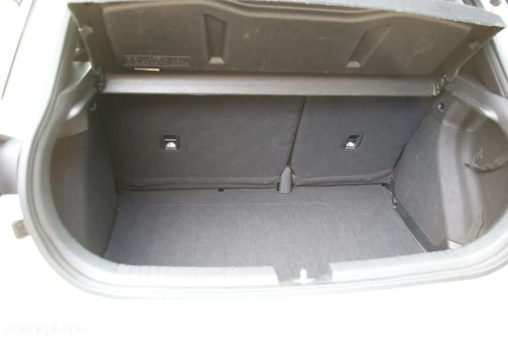 Hyundai i20 - 12