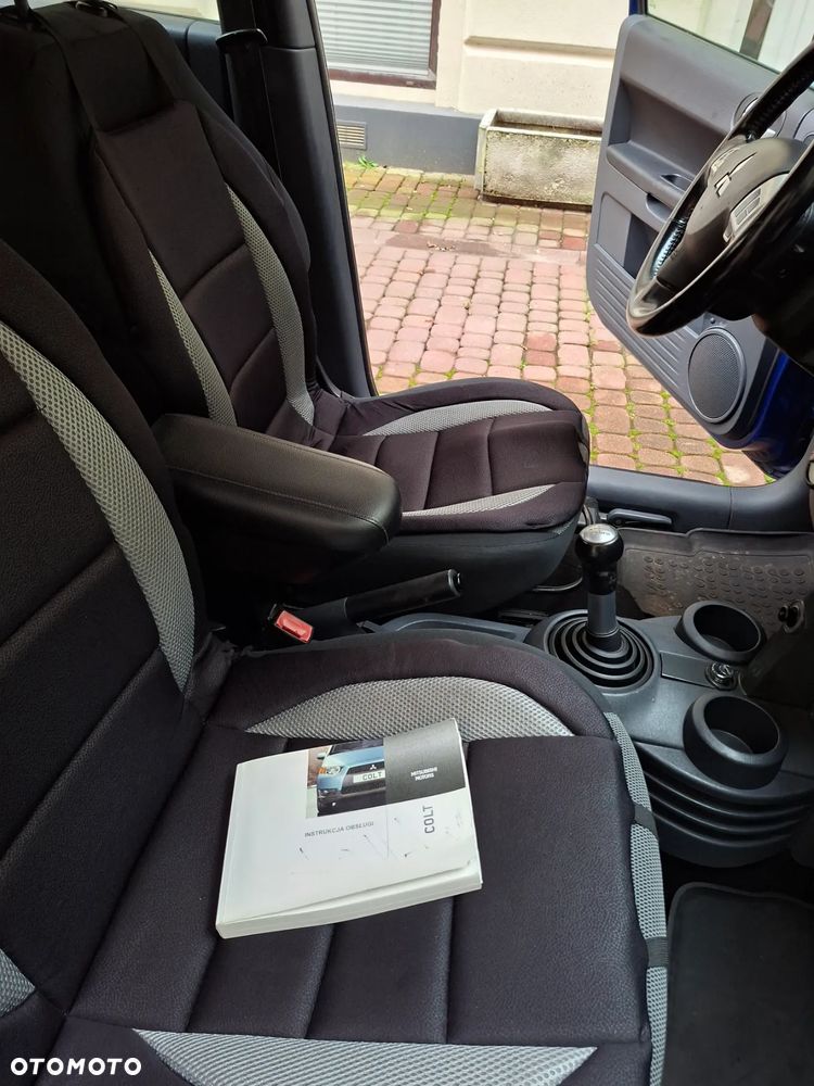 Mitsubishi Colt 1.3 Inform - 11