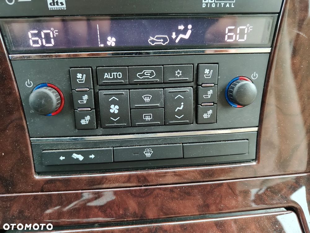 Cadillac Escalade - 12