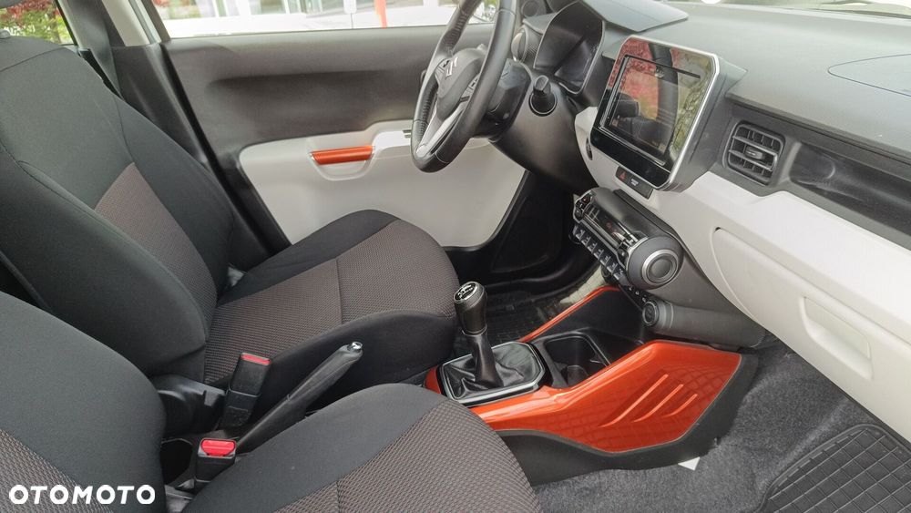Suzuki Ignis - 10