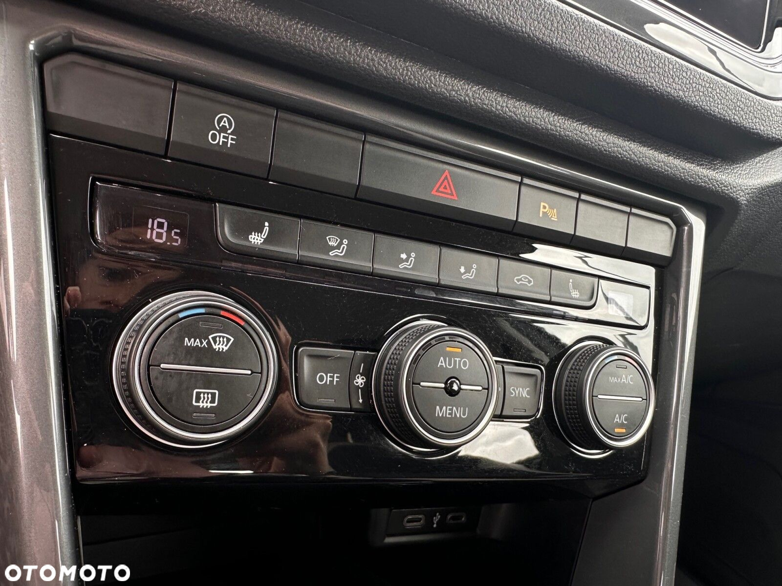 Volkswagen T-Roc 2.0 TDI SCR DPF Premium - 26