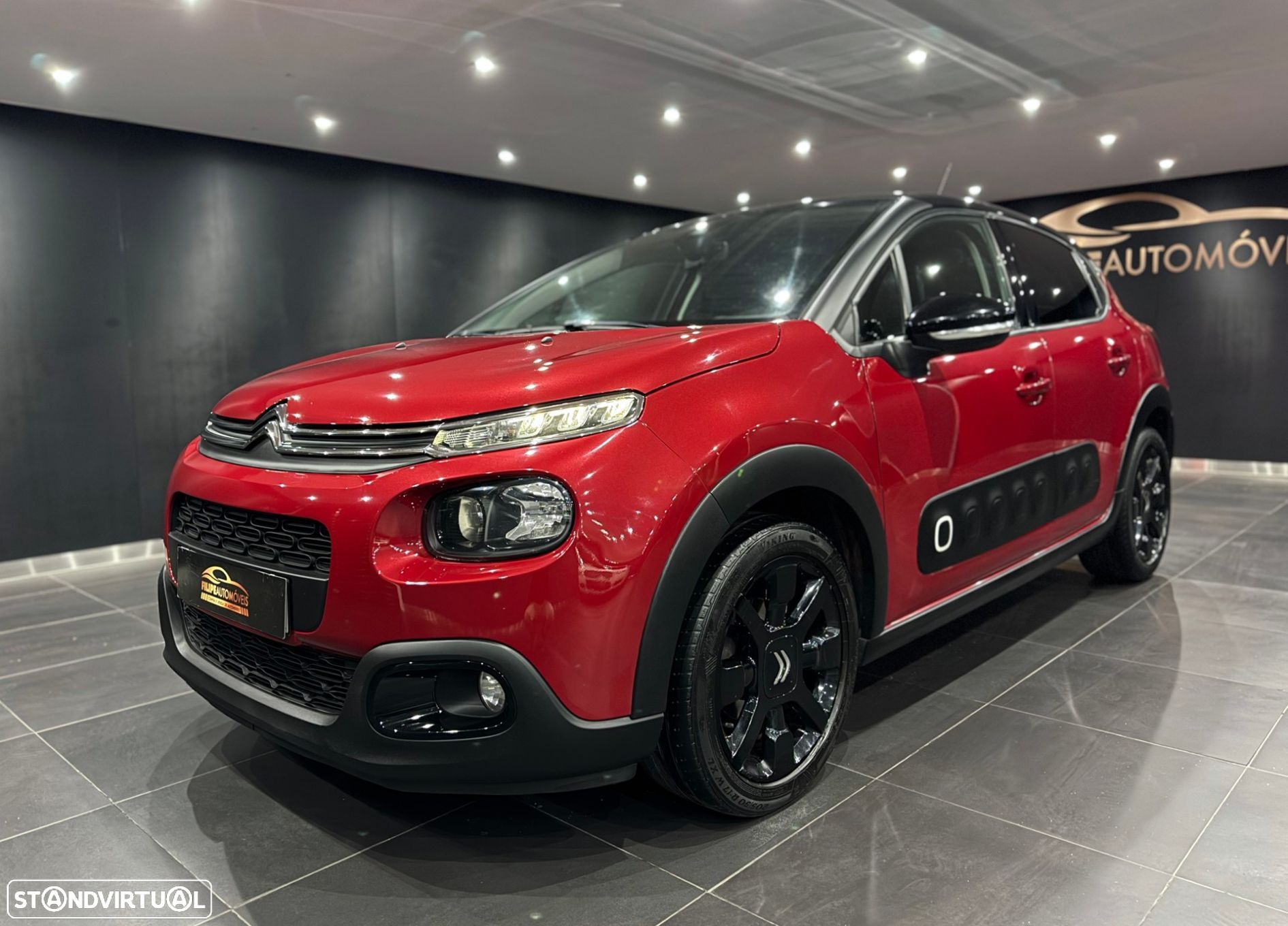 Citroën C3 1.2 PureTech Shine - 1