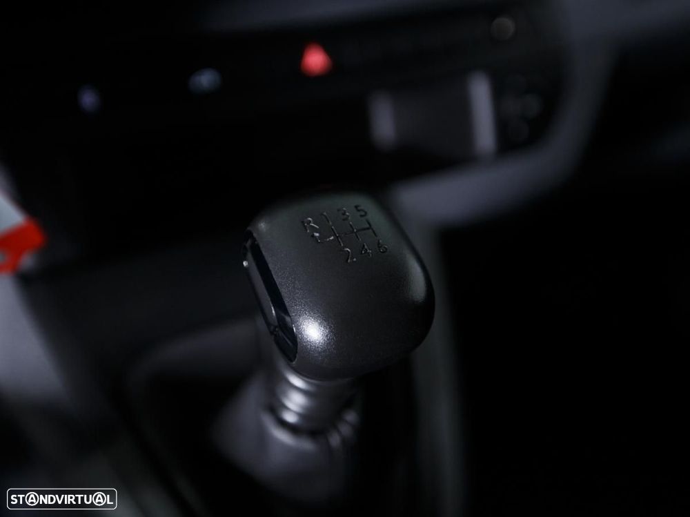 Opel Vivaro 1.5 TD L2H1 3l c/iva - 16