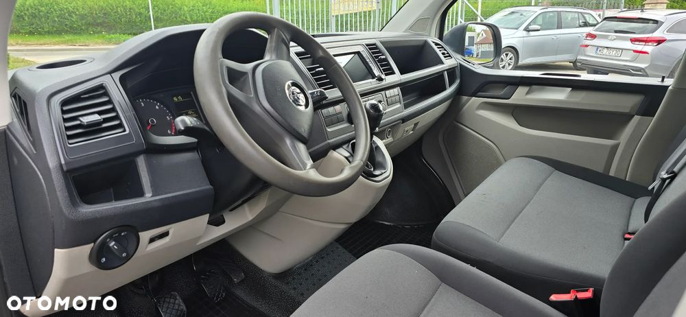 Volkswagen Transporter - 21