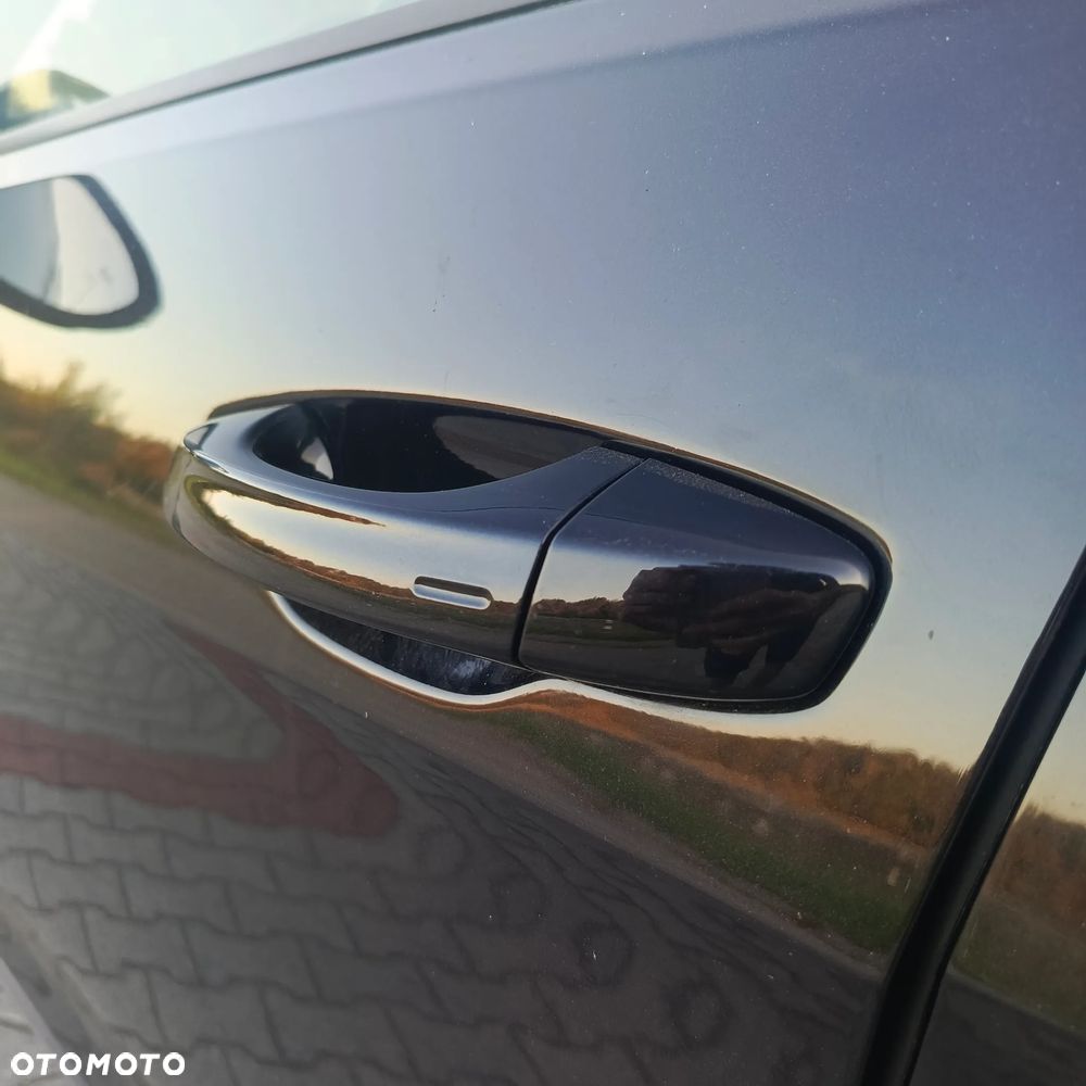 Volkswagen Golf - 9