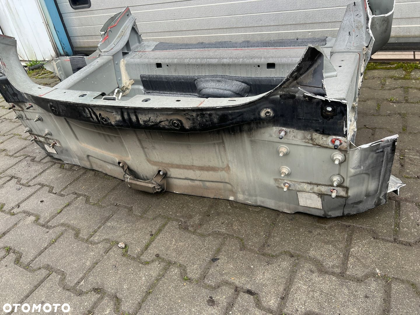 TESLA S LIFT PAS TYLNY WANNA - 4