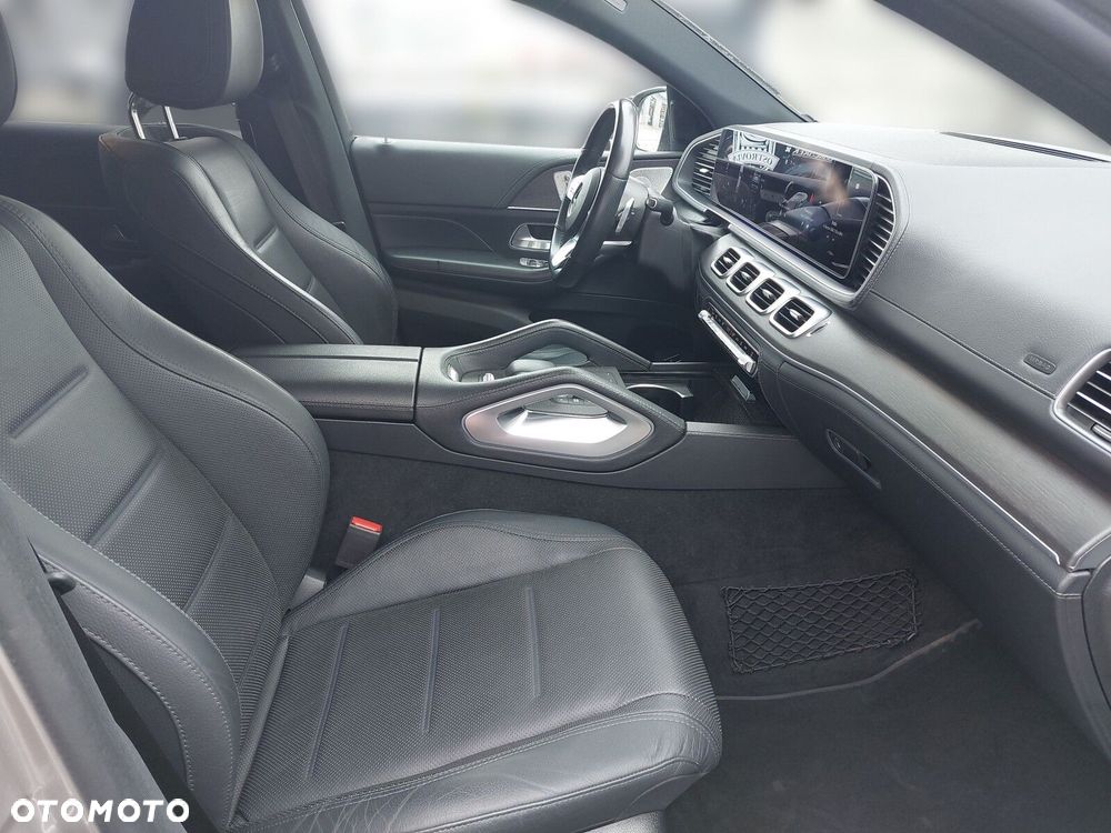 Mercedes-Benz GLE - 21