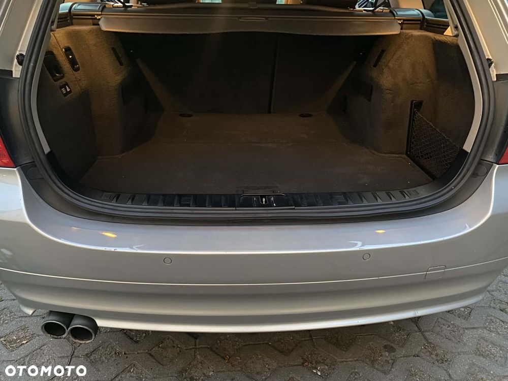 BMW Seria 3 325i - 13