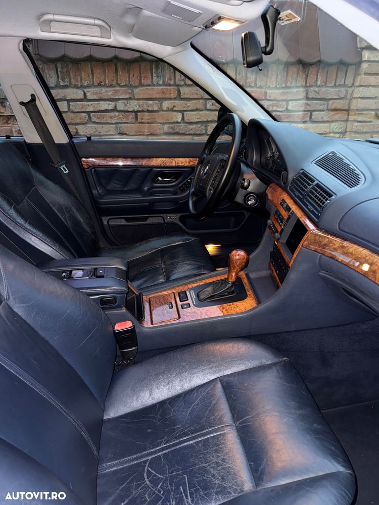 BMW Seria 7 - 19