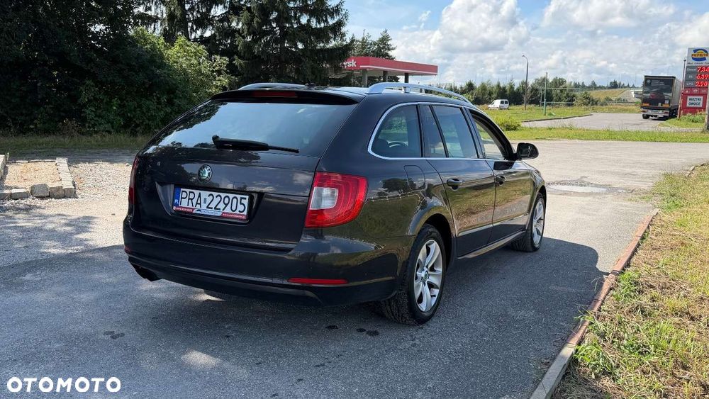 Skoda Superb 2.0 TDI Business DSG - 23