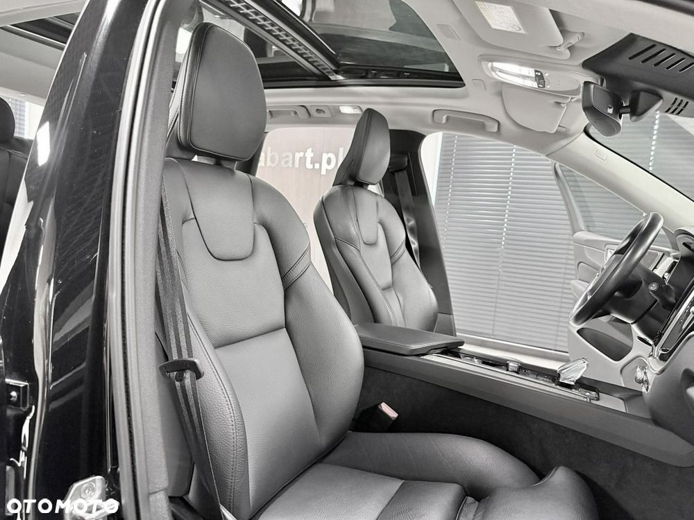 Volvo XC 60 T8 Plug-In Hybrid AWD Inscription Expression - 37