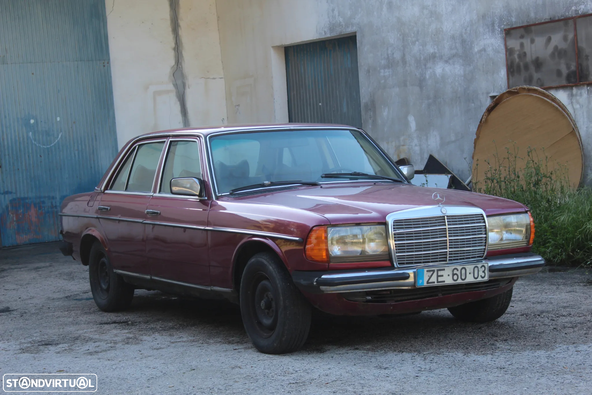 Mercedes-Benz 240 - 2