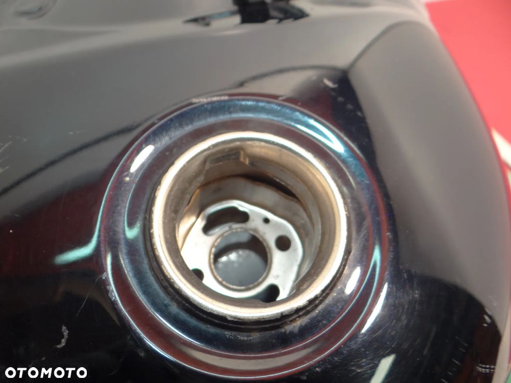 S040 Suzuki VZR 1800 Intruder (06-17) ZBIORNIK PALIWA BAK - 7