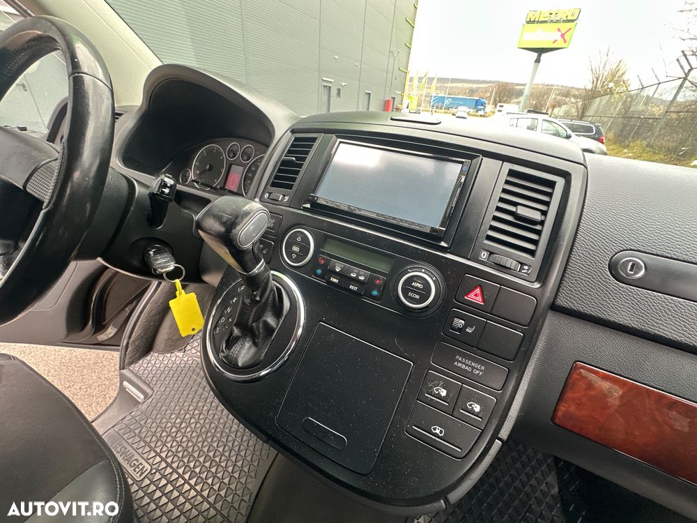 Volkswagen Multivan - 9