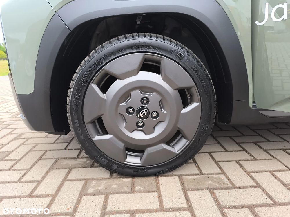 Hyundai Inster 49kWh Cross Smart - 18