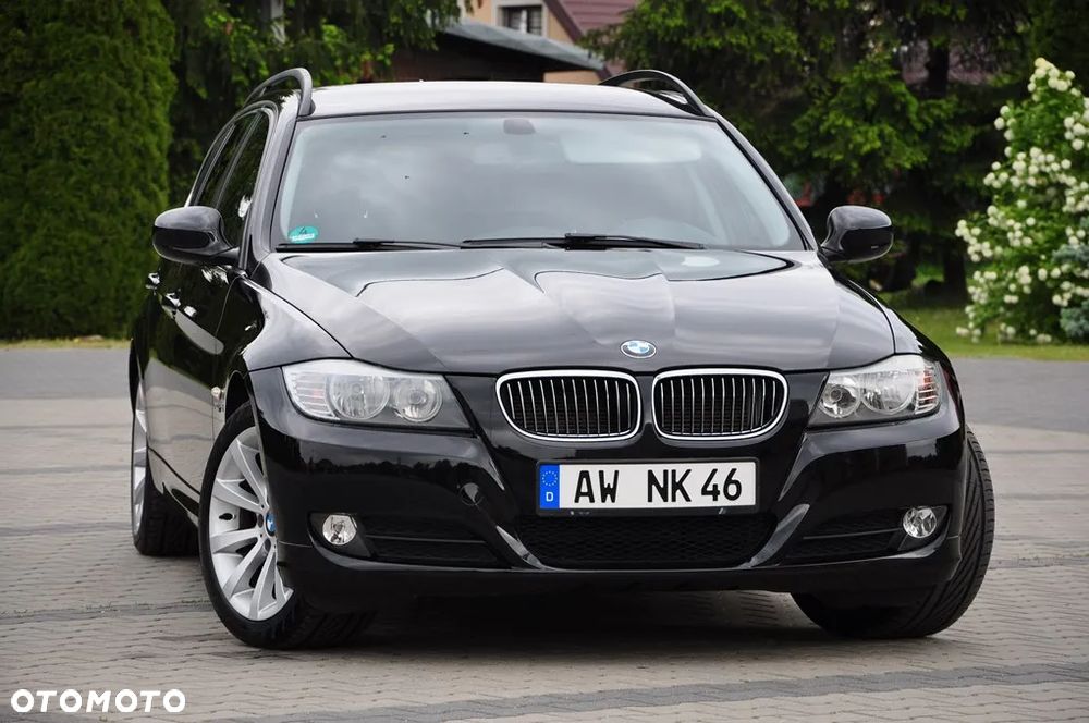 BMW Seria 3 325i xDrive Touring Edition Exclusive - 8