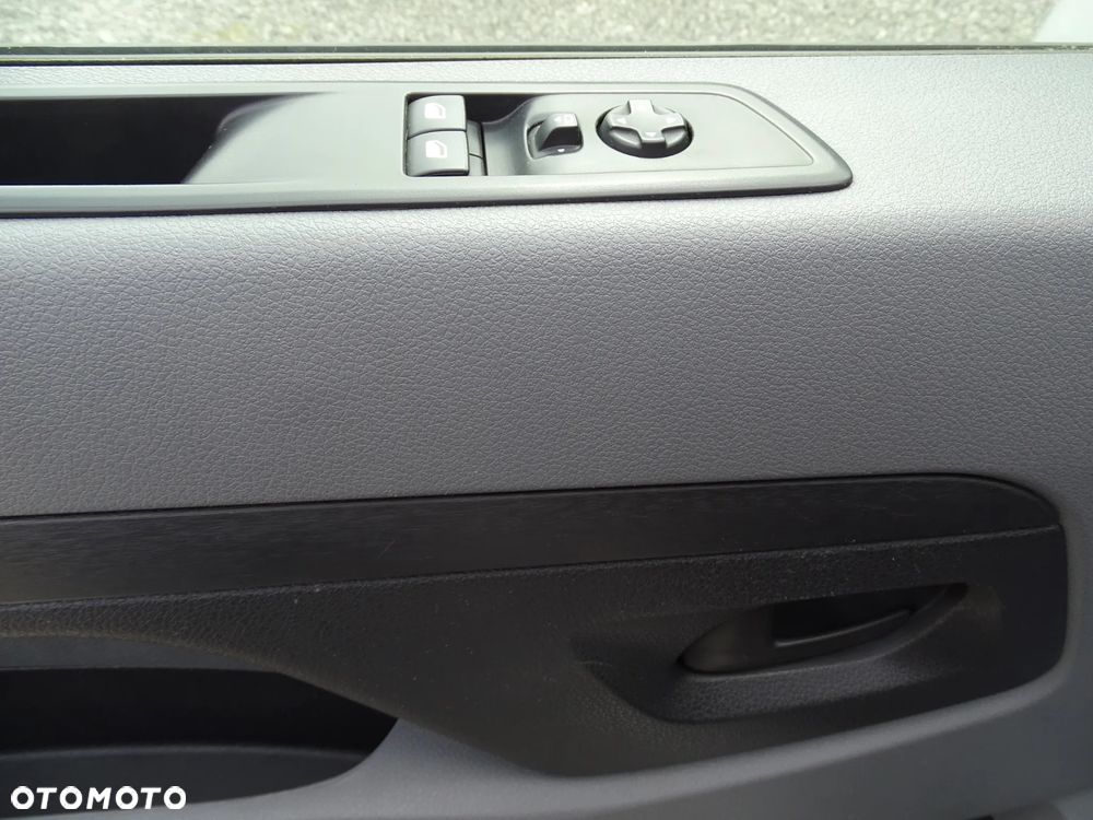 Opel VIVARO - 24