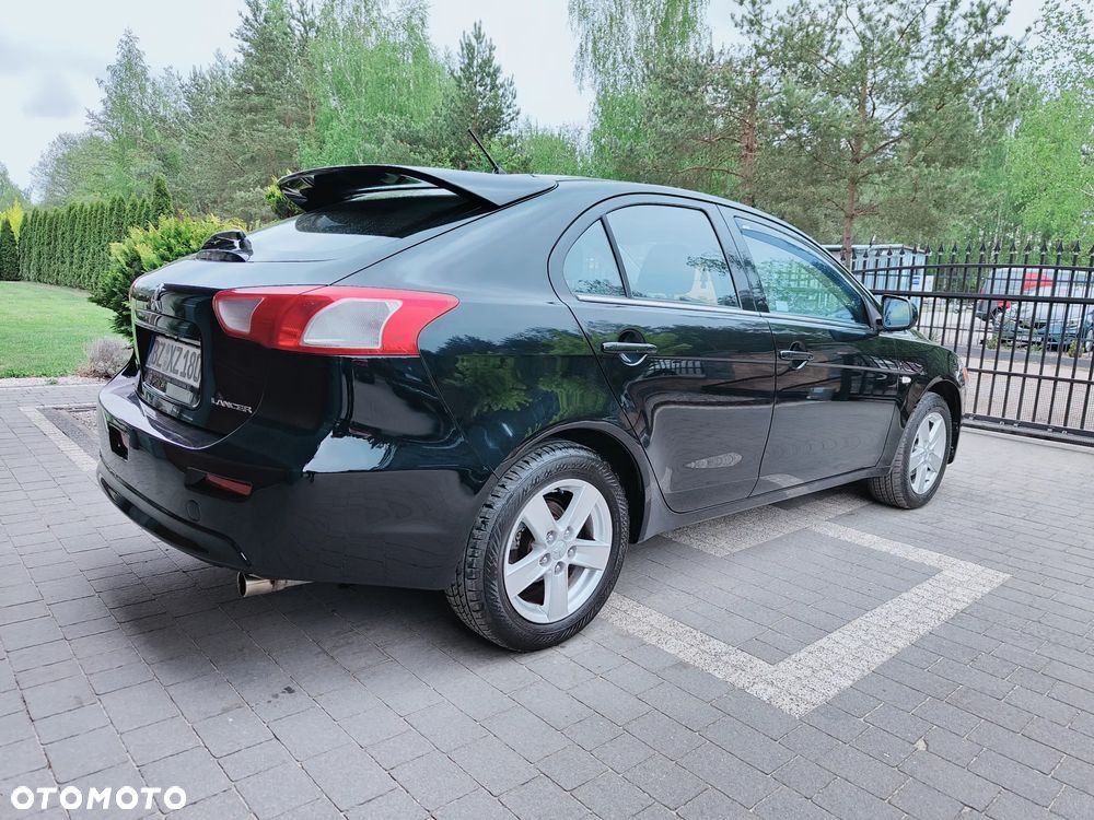 Mitsubishi Lancer 1.8 Intense - 24