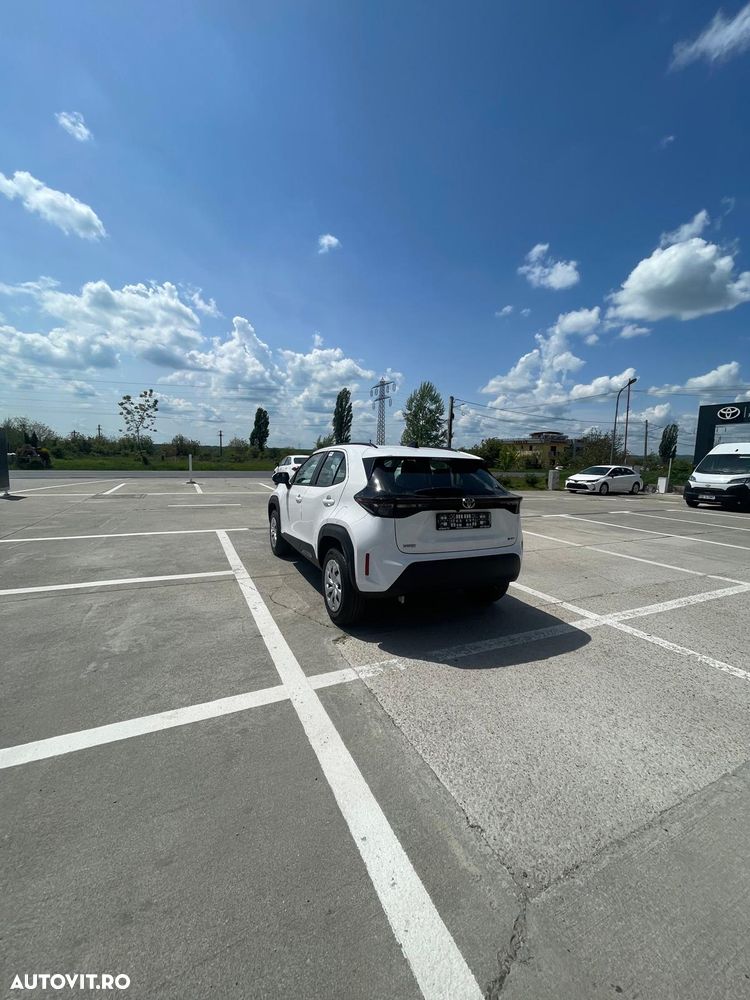 Toyota Yaris 1.5 VVT-i HSD Active - 6