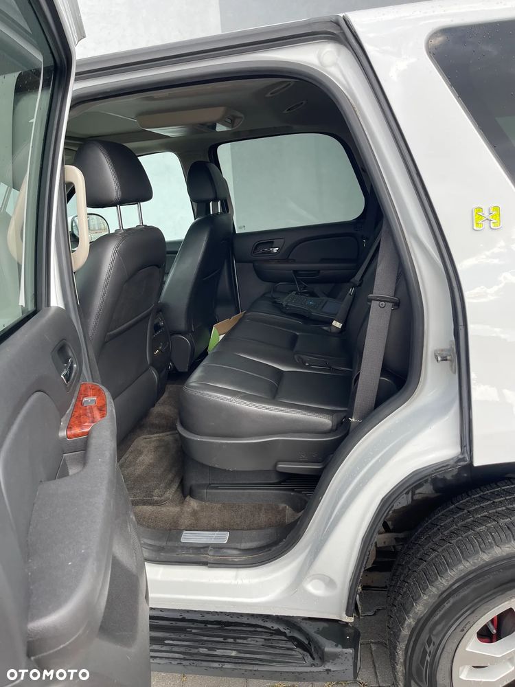 Chevrolet Tahoe - 15