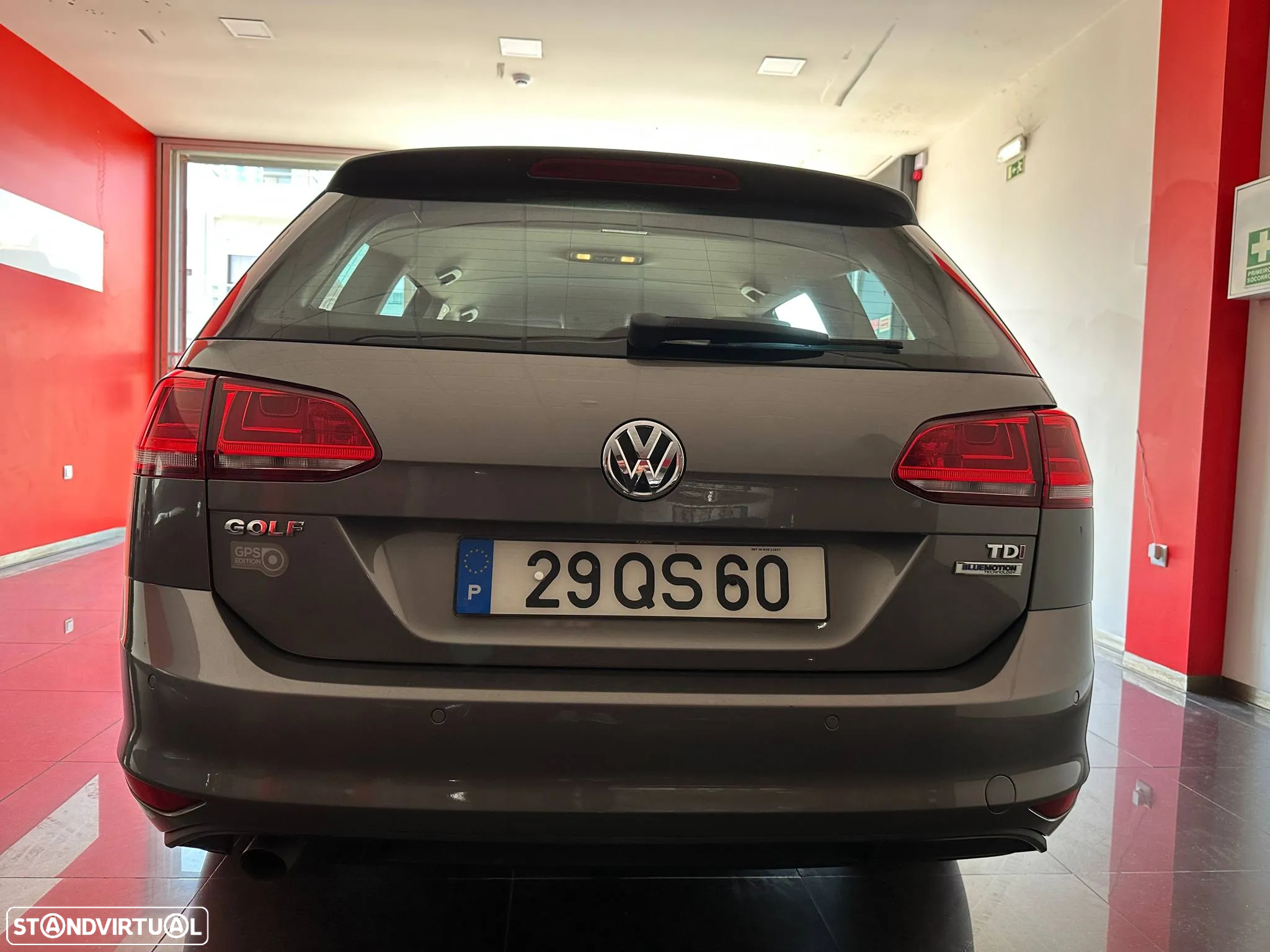 VW Golf Variant 1.6 TDi BlueMotion Trendline - 4