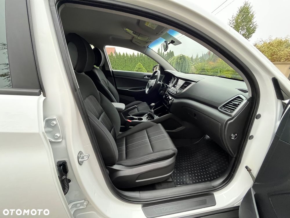 Hyundai Tucson 1.6 GDI BlueDrive Design 2WD - 28