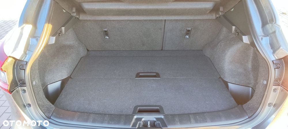 Nissan Qashqai 1.2 DIG-T N-Vision - 33