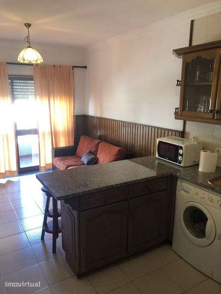 Apartamento T2 para arrendamento a dois passos da praia - Grande imagem: 4/6