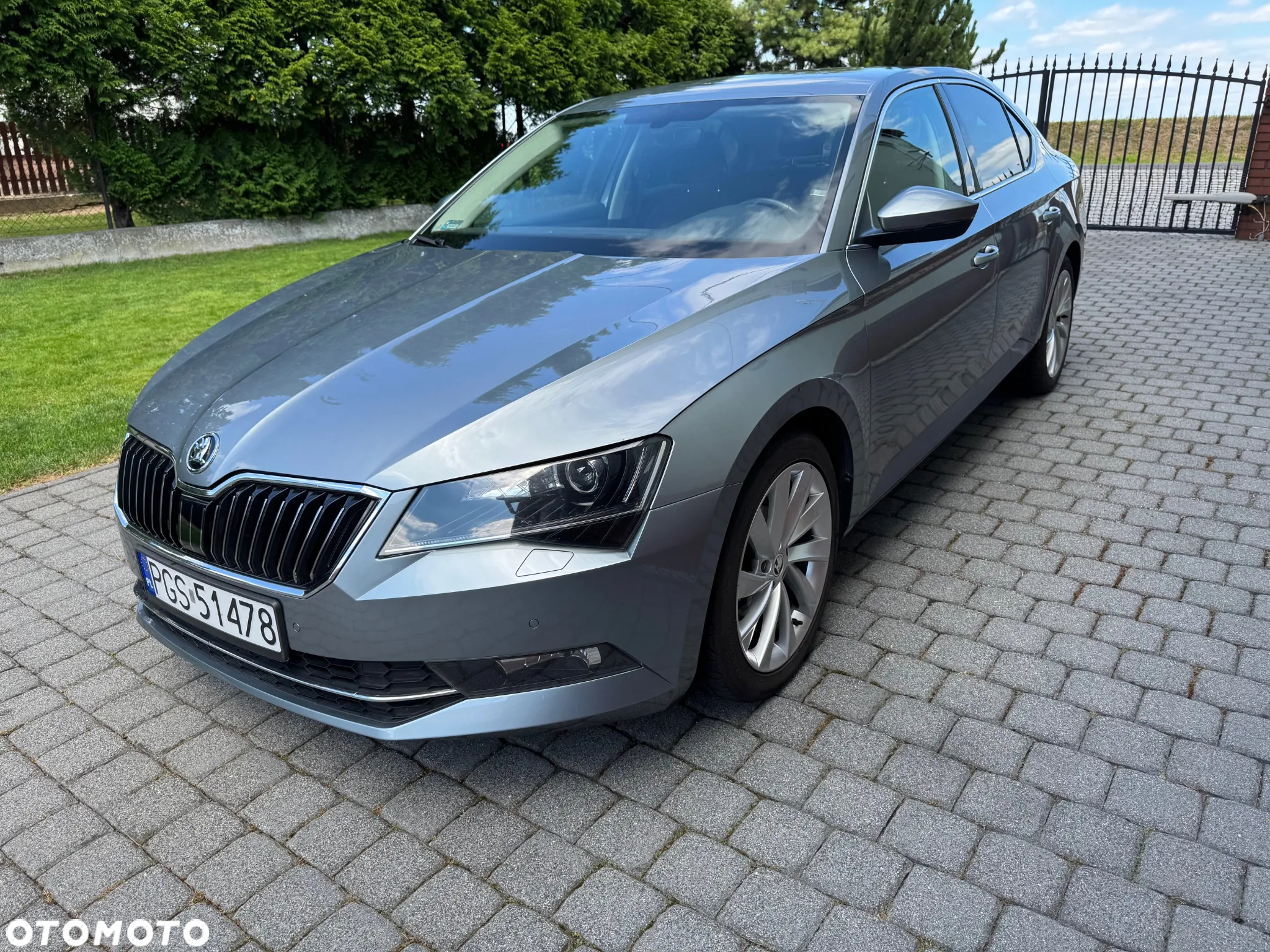 Skoda Superb 2.0 TDI Ambition DSG - 2