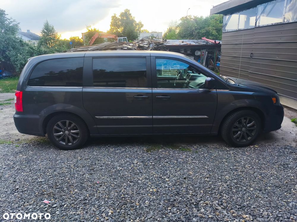 Chrysler Town & Country 3.6 Touring - 2