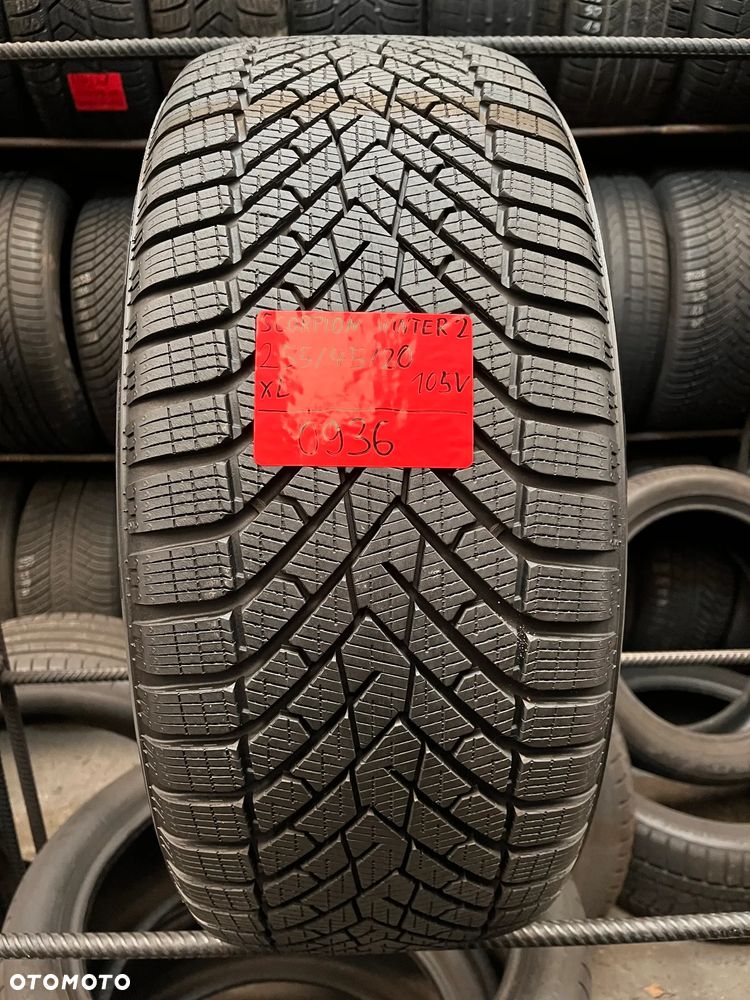 Pirelli Scorpion Winter 2 255 45 20 105 V XL 1szt. - 2