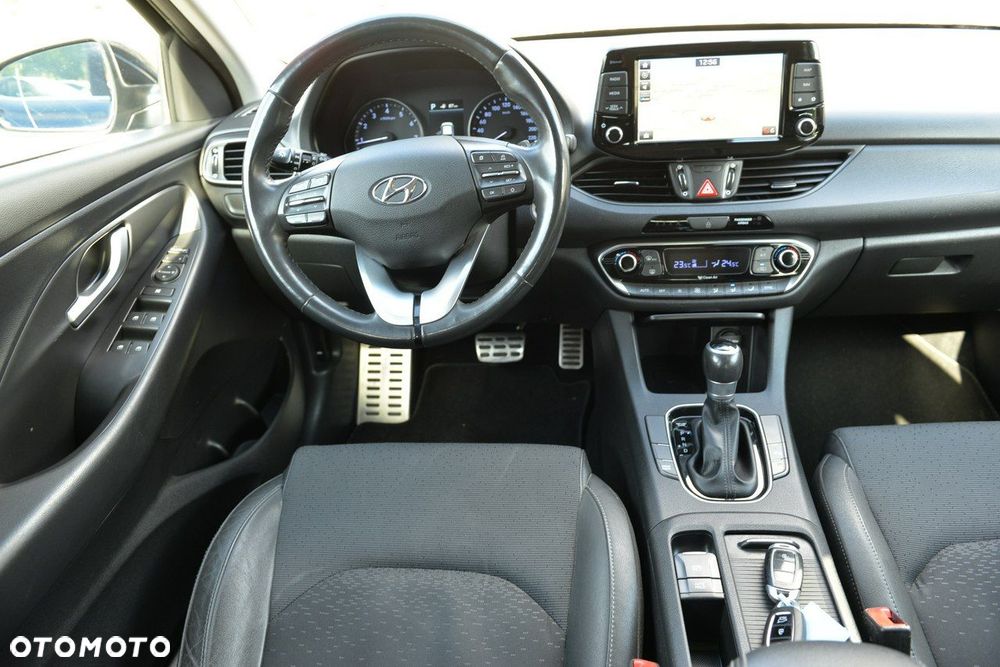Hyundai i30 1.4 T-GDI DCT Premium - 13