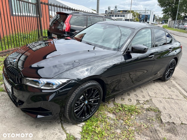 BMW Seria 3 330i xDrive - 5