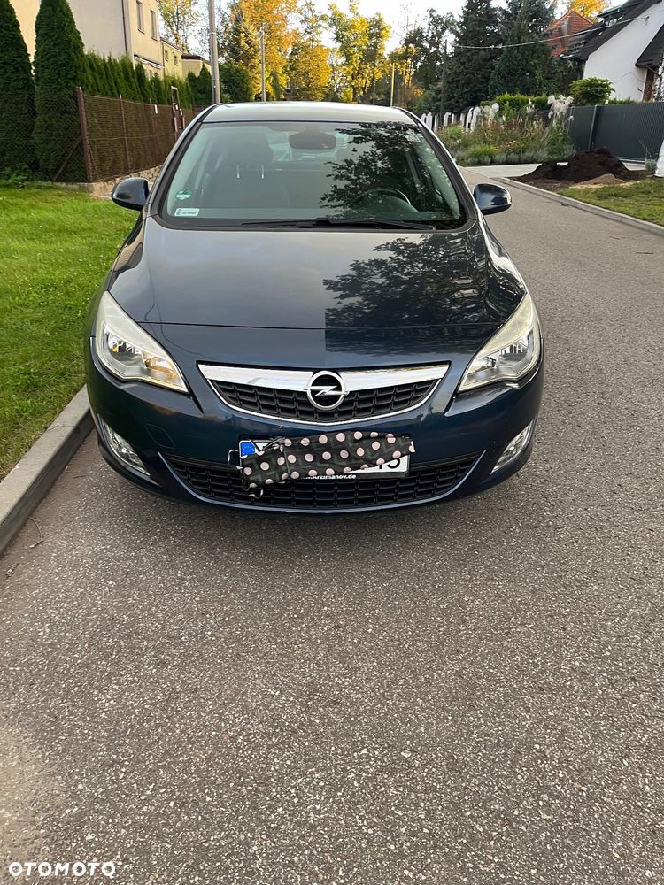 Opel Astra 1.4 Turbo Edition - 1