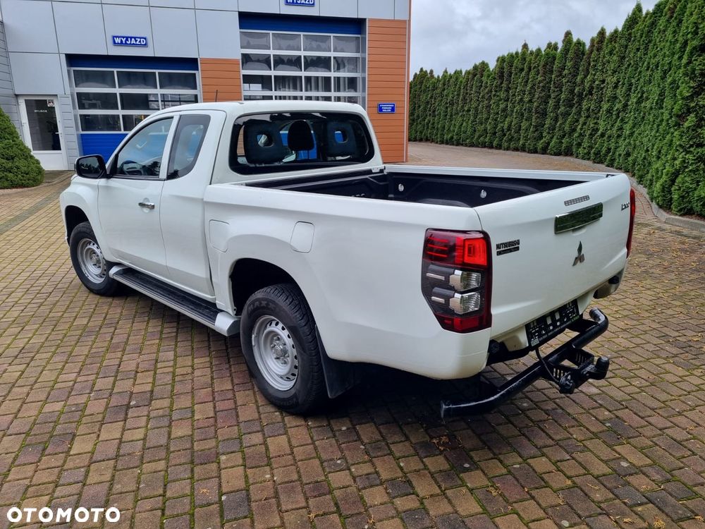 Mitsubishi L200 Pick Up 4x4 S&S Double Cab Intro Edition - 10