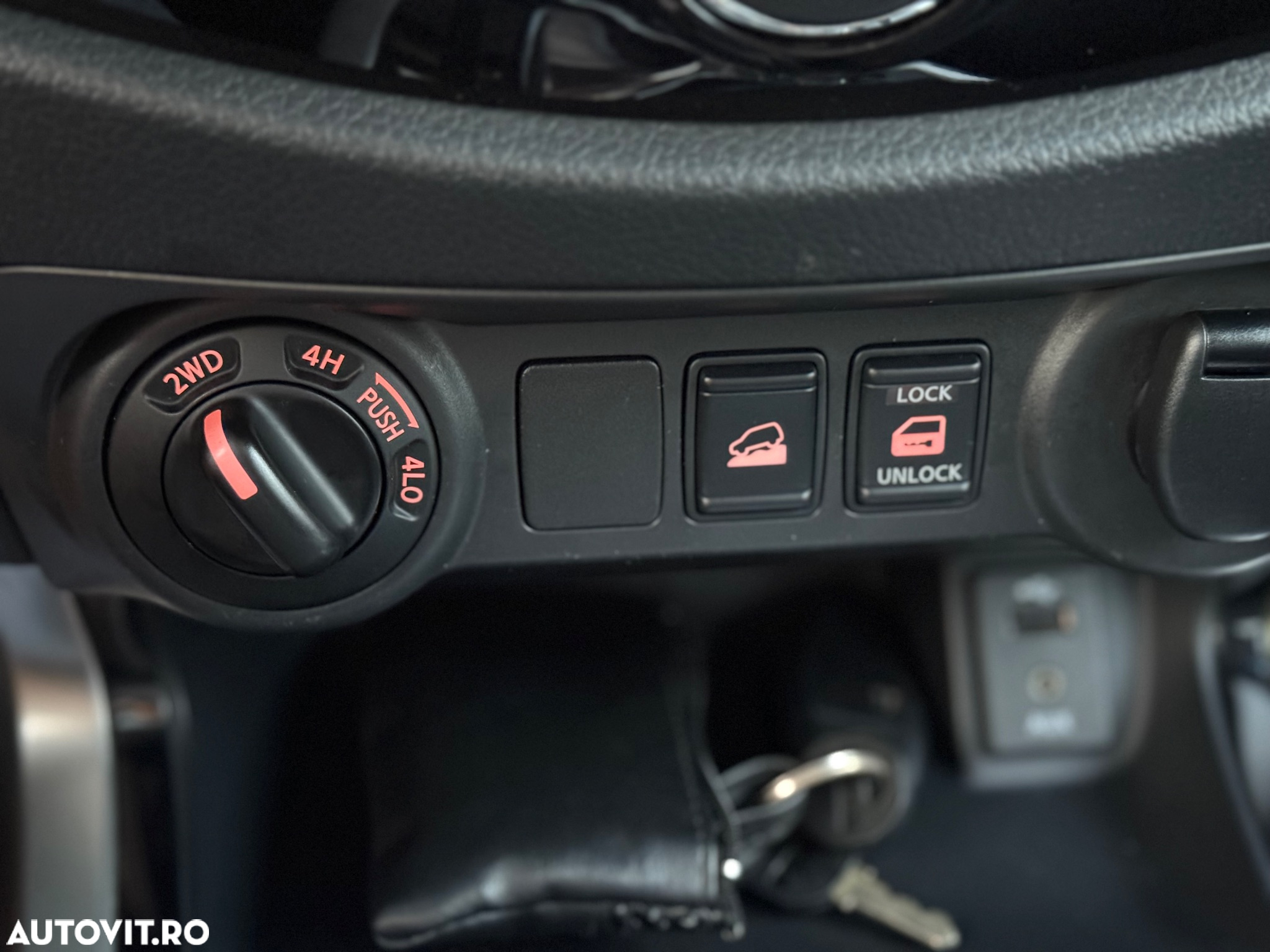 Nissan Navara DC 4x4 Autm. N-Connecta - 15
