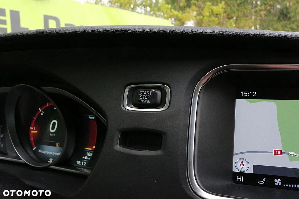 Volvo V40 D4 Summum - 21