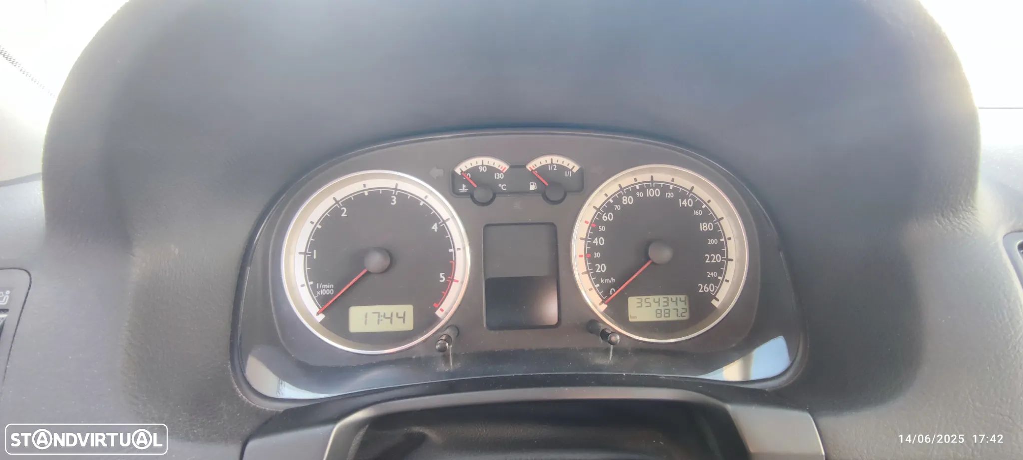VW Golf 1.9 TDi Highline - 1