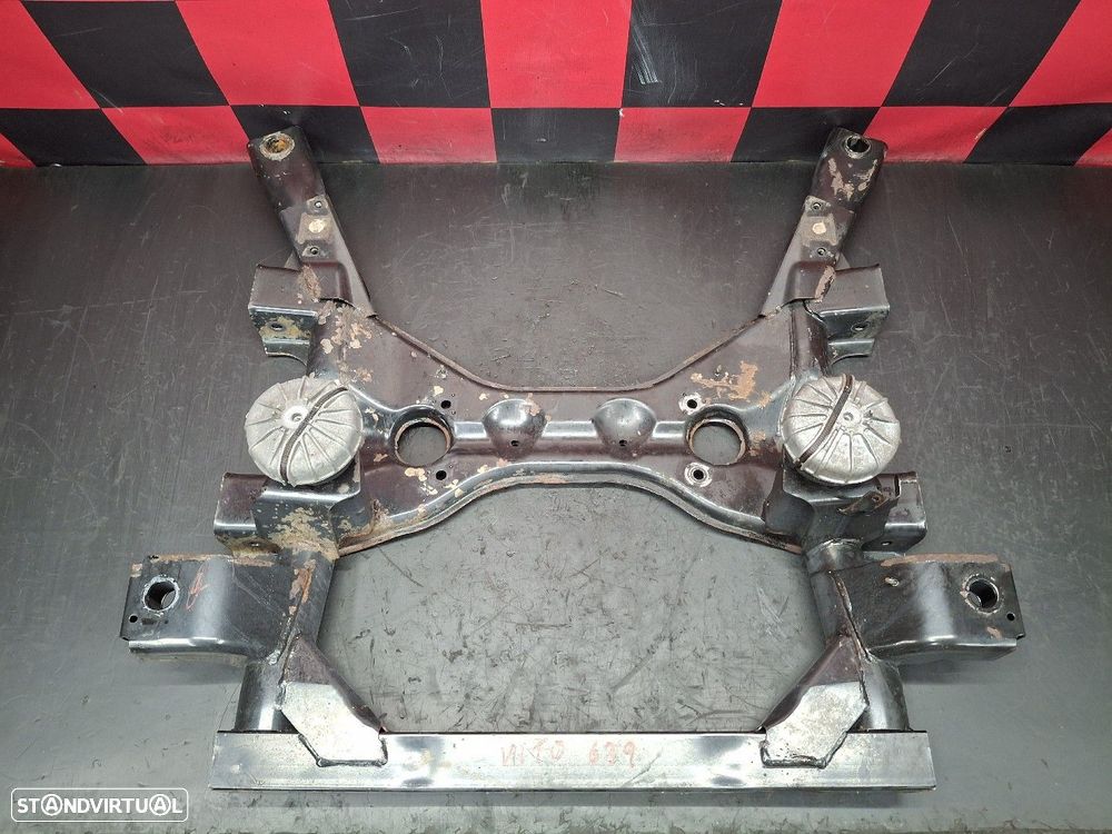 Charriot Dianteiro Mercedes-Benz Vito Autocarro (W639) - 1