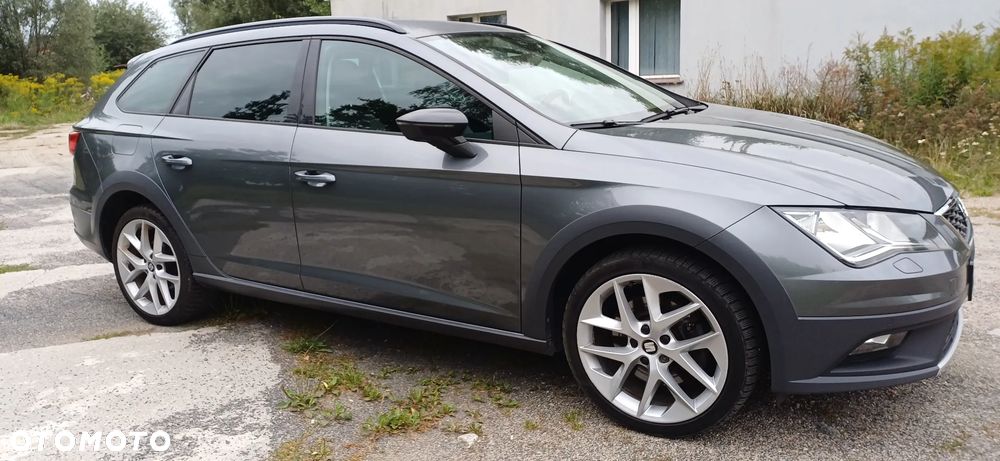 Seat Leon 1.8 TSI Start&Stop DSG XCELLENCE - 3
