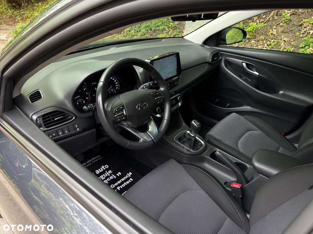 Hyundai i30 1.5 DPI Classic + - 20