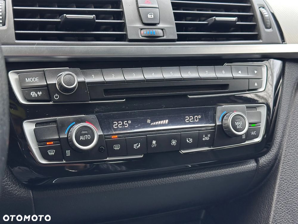 BMW Seria 3 320d Sport Line - 22